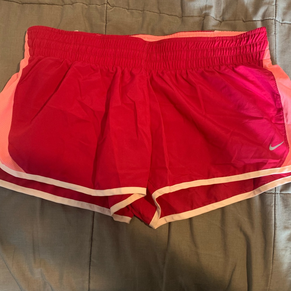 Womens Nike shorts - light and dark pink - size XL